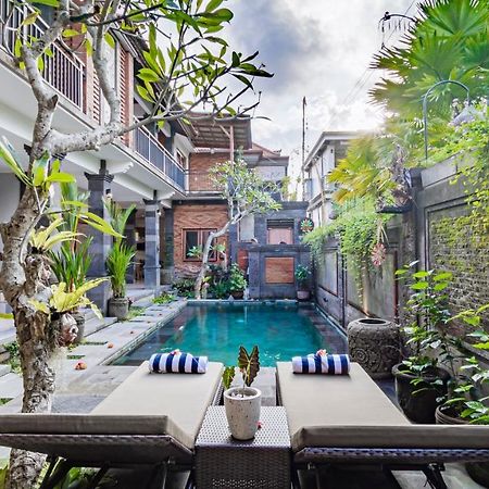 Ayu Sari Guesthouse By Mahaputra Ubud Esterno foto