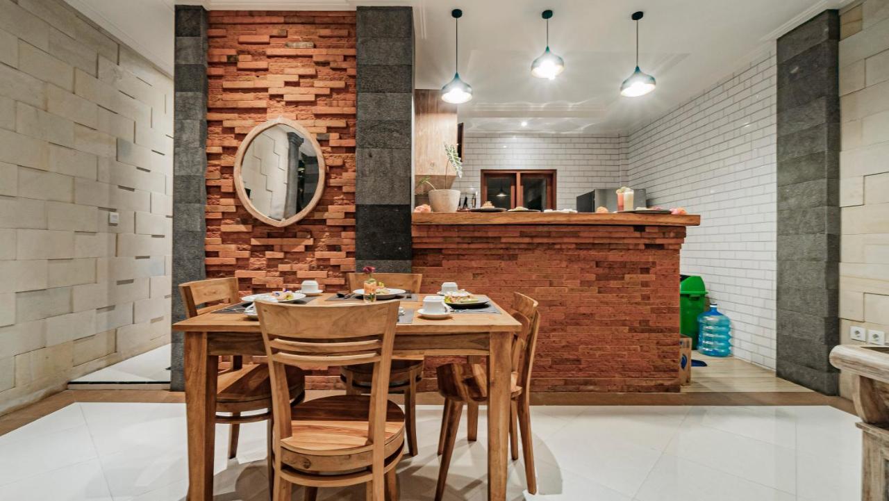 Ayu Sari Guesthouse By Mahaputra Ubud Esterno foto