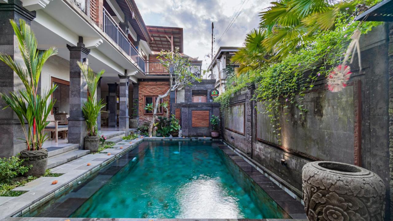 Ayu Sari Guesthouse By Mahaputra Ubud Esterno foto
